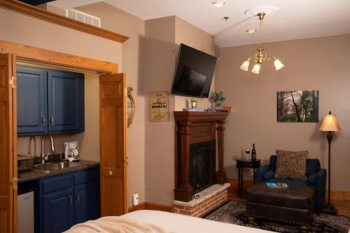 Hotel Galena - photo 22