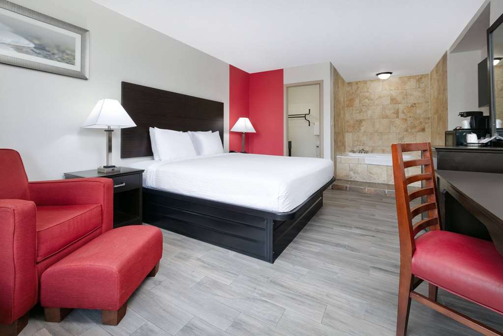Ramada by Wyndham Diamondhead I 10 Gulfport - photo 10