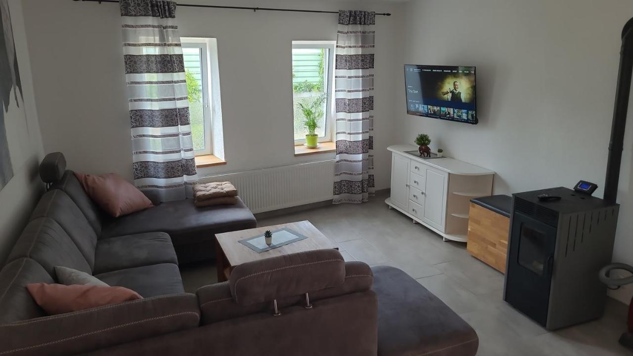Ferienhaus Budenheim — 4-Star Luxury Hotel in Budenheim, Germany