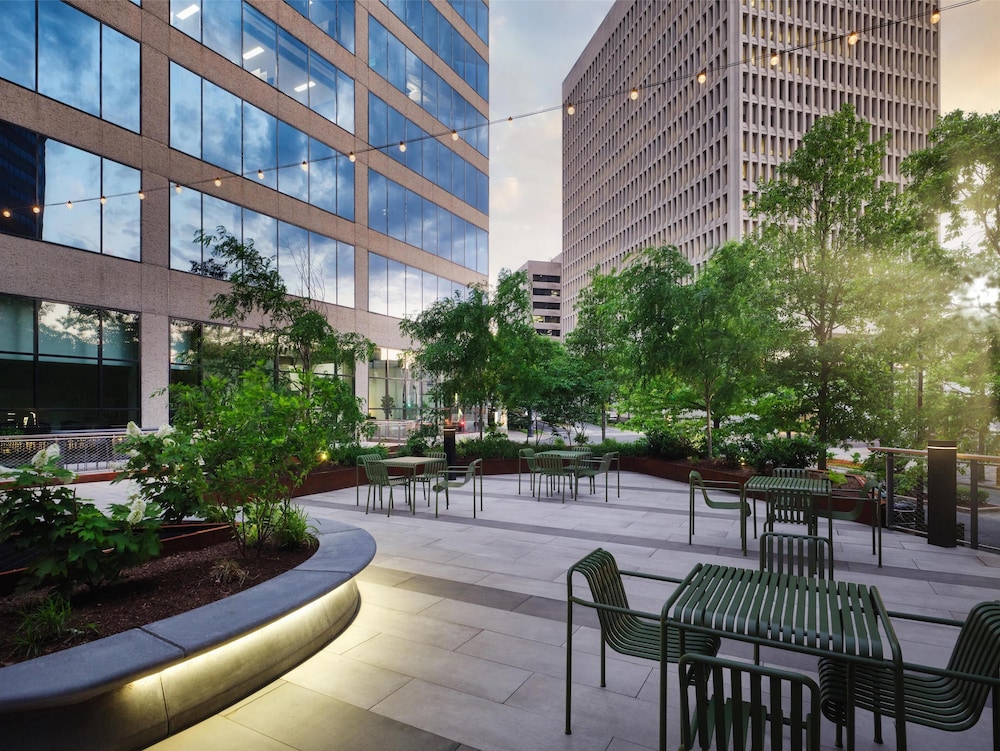 DoubleTree by Hilton Hotel Nashville Downtown - photo 71