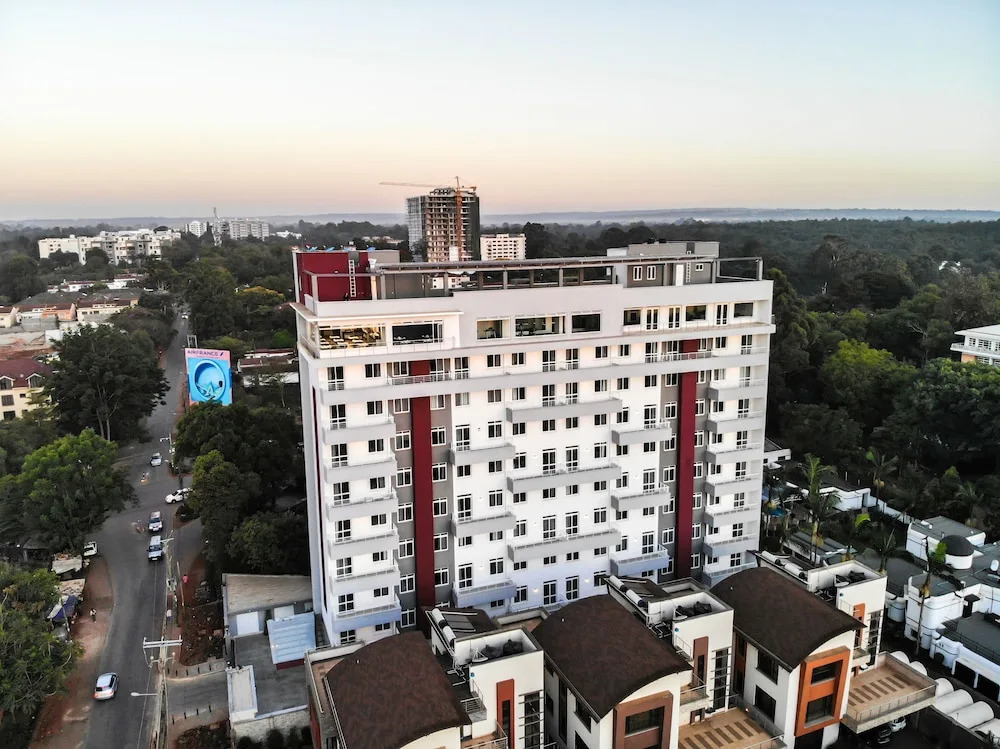 Glam Hotel Nairobi Near Westgate Mall Westlands — 4-Star Luxury Hotel in Nairobi, Kenya