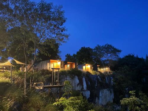 The Canyon KhaoYai By Campx in Doembang Nangbuat, Thailand