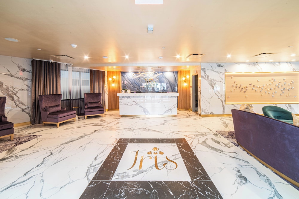 Iris Hotel Boston - carbon neutral hotel in Brookline