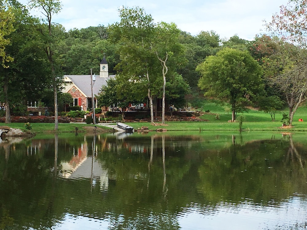 BarDew Valley Inn - photo 50