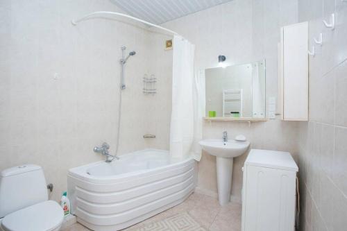 1BR apartment with balcony on Mtatsminda