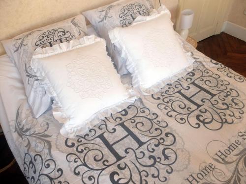 La Maison D'hotes du Chapelier — 4-Star Luxury Hotel in Esperaza, France