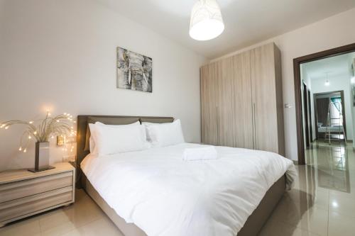 Spacious 2 bedroom apartment — Cospicua — photo 3