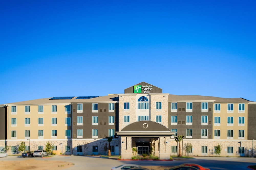 Holiday Inn Express & Suites Austin NW Arboretum Area by IHG