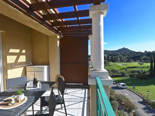 Studio Le Belvedere R8 327 by Interhome - last minute hotel in Saint-Raphael