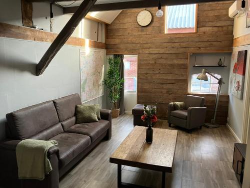 Camelot - carbon neutral hotel in Kingscote