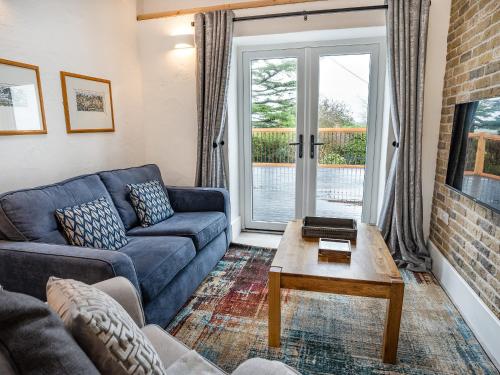Cowshed 1 Uk35456 — hotel in Whitland