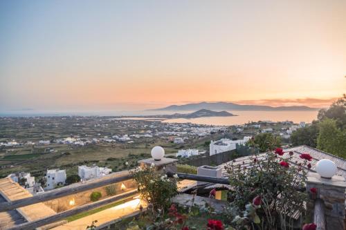 7Days Residence I Panoramic Sea View — 4-Star Luxury Hotel in Naxos, Greece