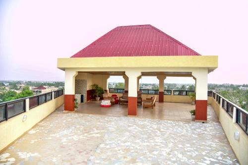 Détente dans un environnement paisible — 4-Star Luxury Hotel in Lome, Togo