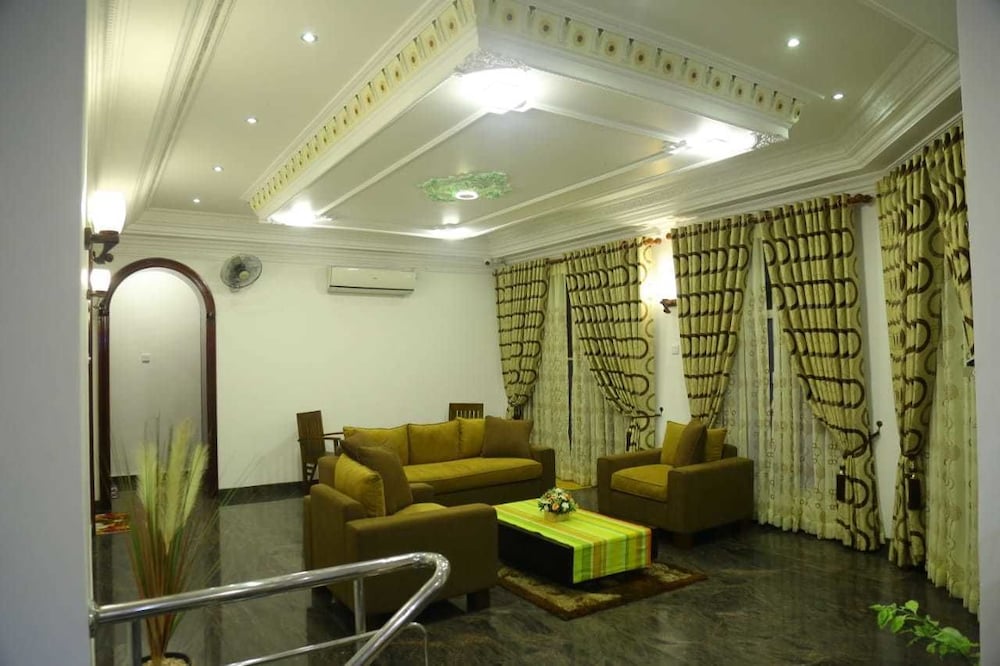 Royal Marine Inn Colombo