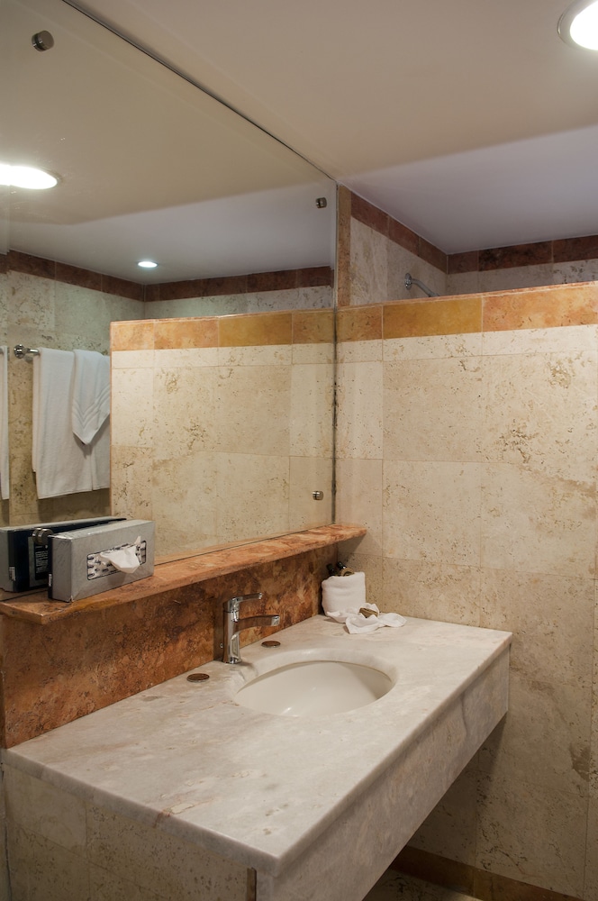 Bathroom sink