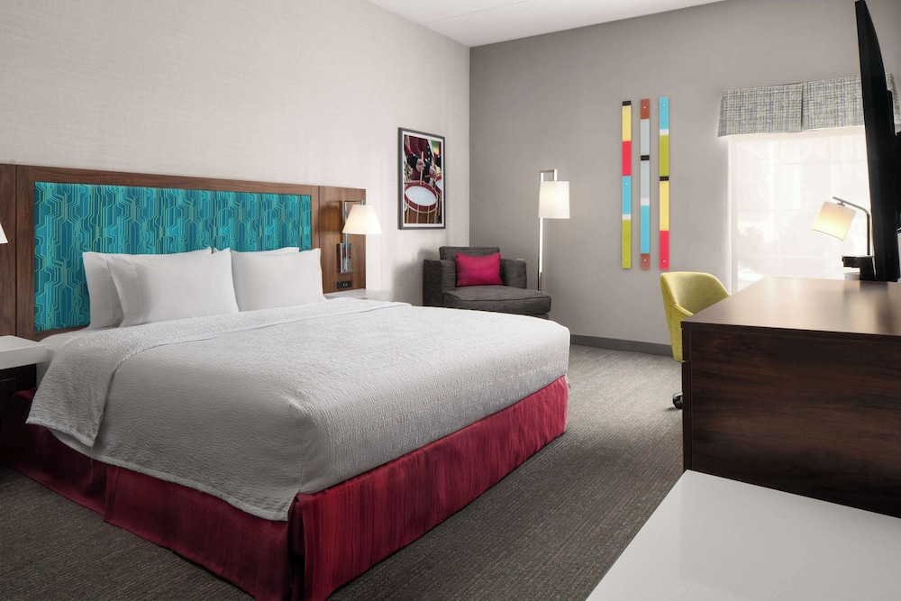 Hampton Inn Sturbridge - photo 11