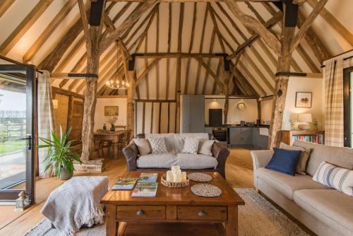 The Thatched Barn by Bloom Stays in Folkestone, United Kingdom