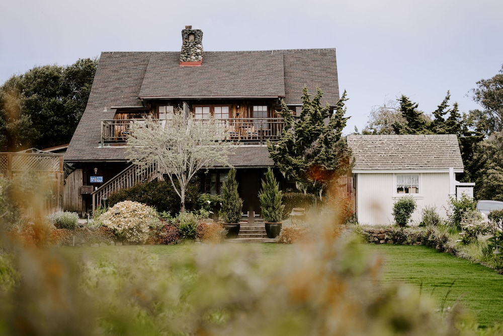 MacCallum House Inn - photo 12