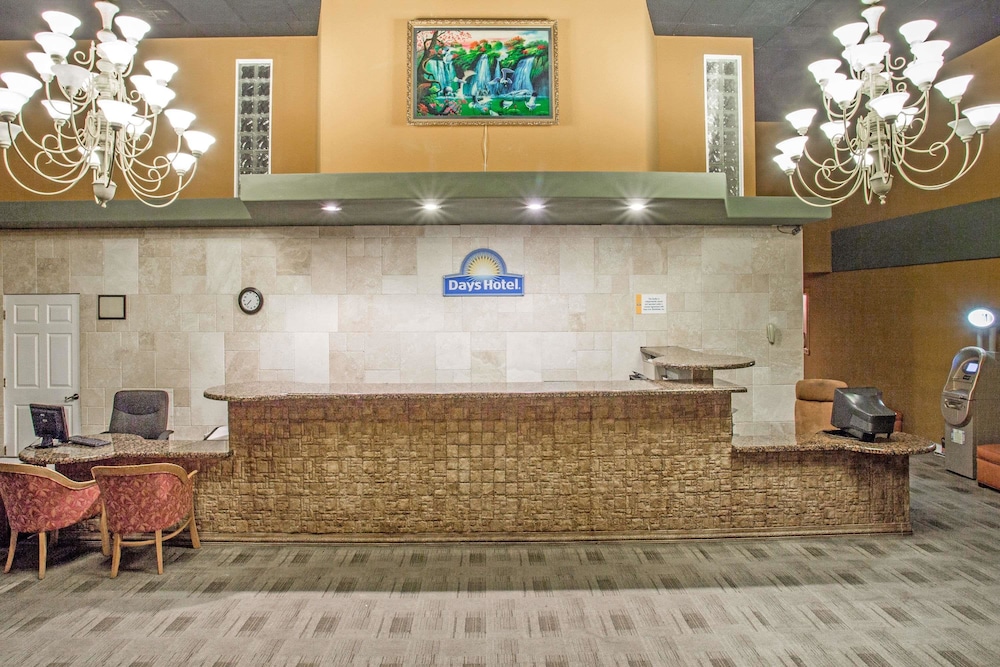 Days Hotel By Wyndham Peoria Glendale Area - photo 12