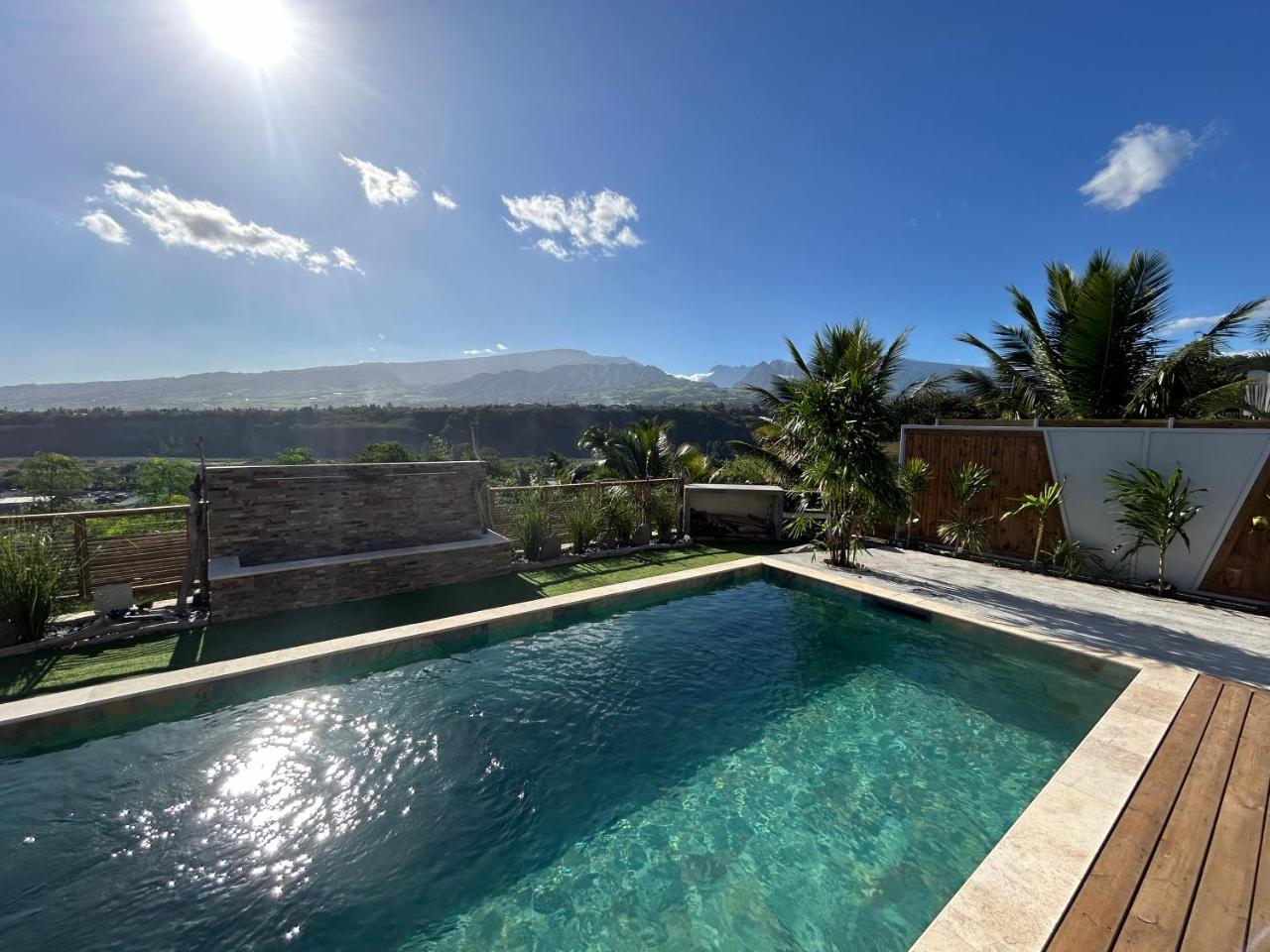 Villa Eclats Panoramiques — 4-Star Luxury Hotel in Saint-Pierre, Réunion