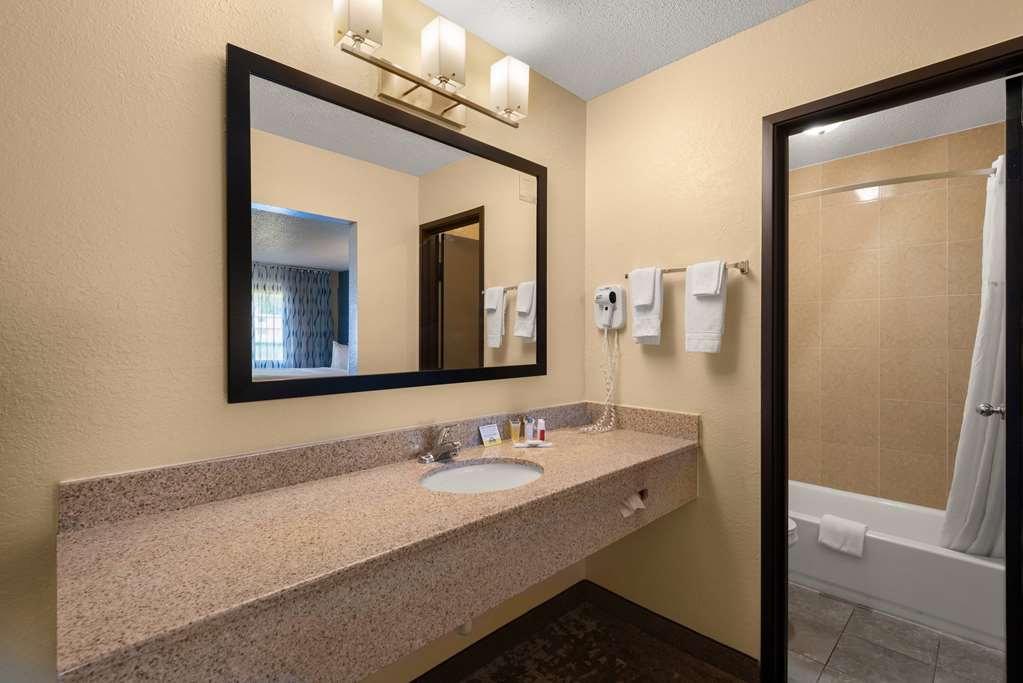 Days Inn by Wyndham Newton - photo 52
