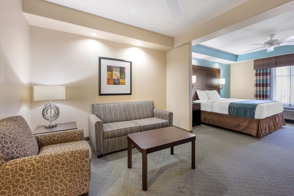 Best Western Plus Midland Suites - photo 8