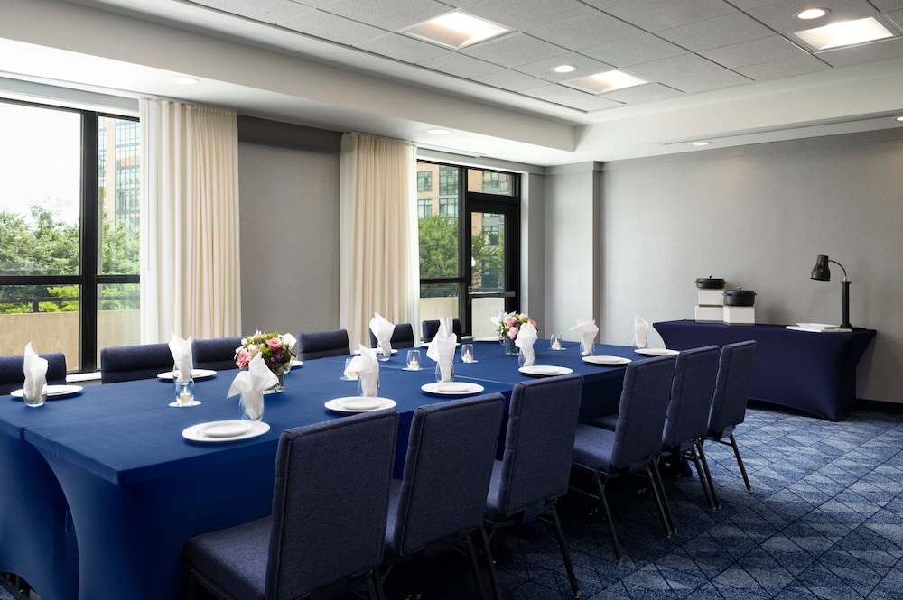 Courtyard by Marriott Washington Capitol Hill Navy Yard - photo 48