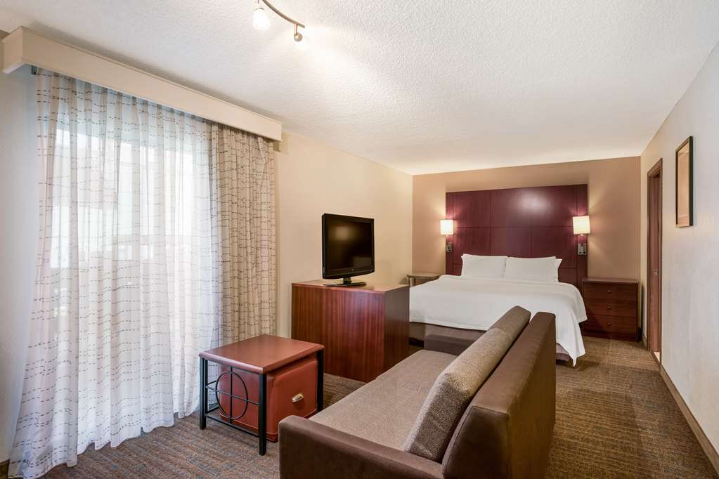 SenS Suites Livermore SureStay Collection by Best Western - photo 17