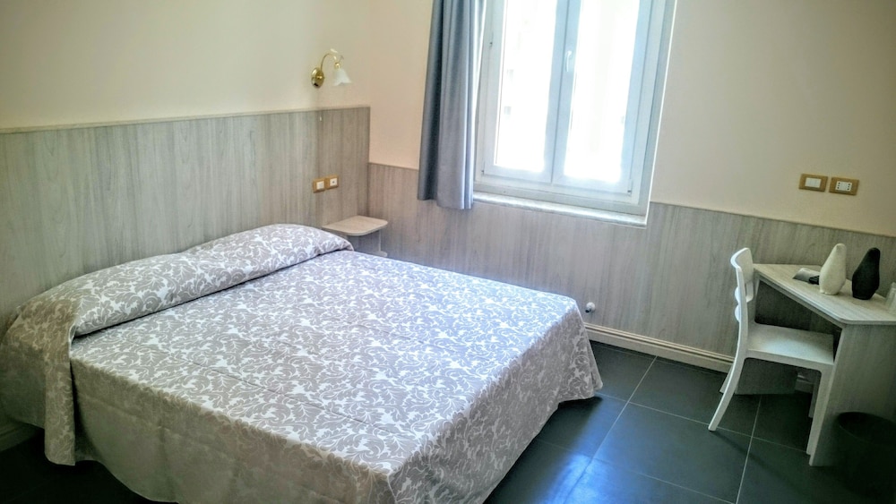 Hotel Cantore in Genoa, Italy