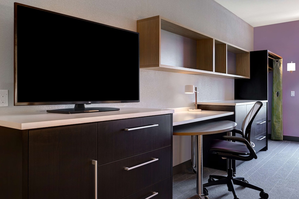 Home2 Suites by Hilton Petaluma - photo 17