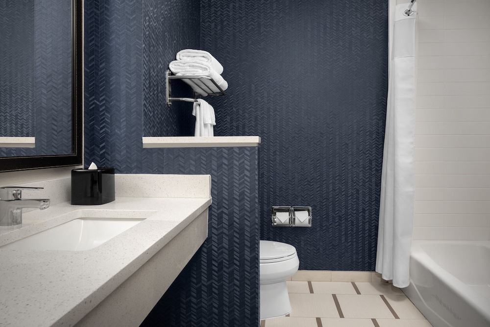 Fairfield Inn & Suites by Marriott Panama City Beach - photo 26