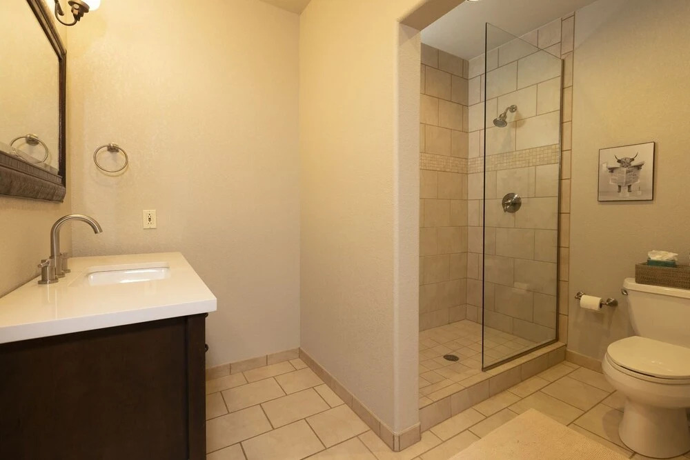 Purgatory Ge Studio Deluxe Studio Bedroom Hotel Room by Redawning Durango - photo 9