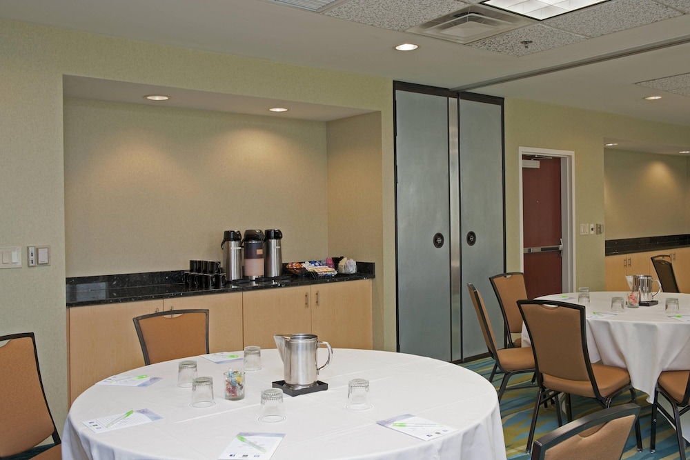SpringHill Suites Chicago O'Hare by Marriott - photo 48