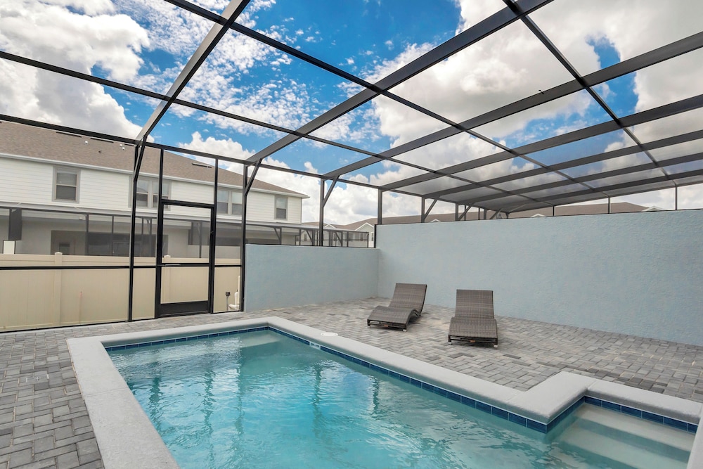2407 Dubai Street - photo 37