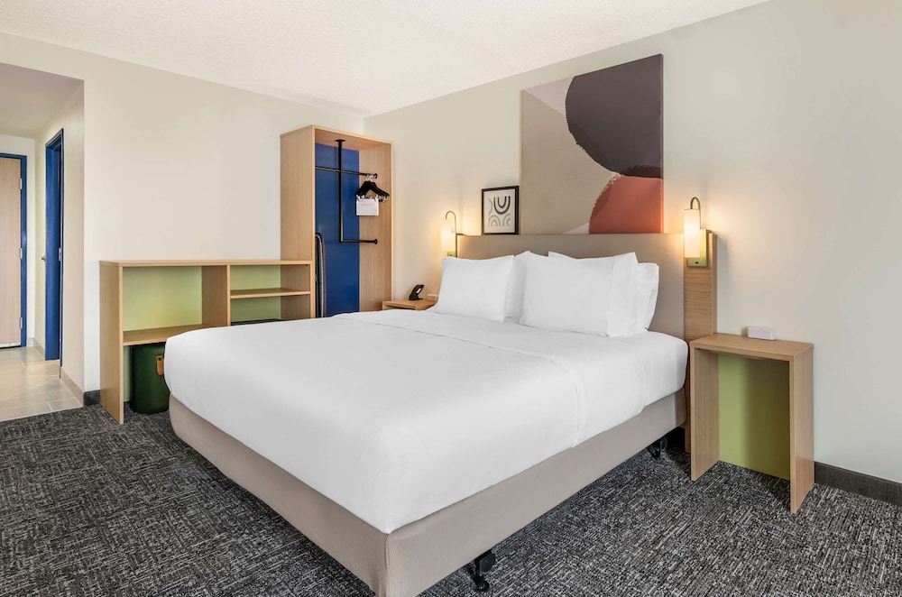 Spark By Hilton Roanoke Airport - photo 10
