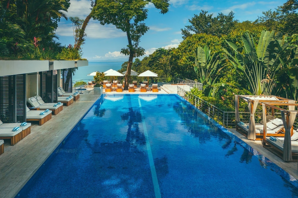 Los Altos Resort — 5-Star Luxury Hotel in Quepos, Costa Rica