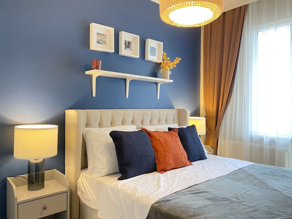 Stylish and Centrally Located Flat in Sisli — 4-Star Luxury Hotel in Istanbul, Turkey