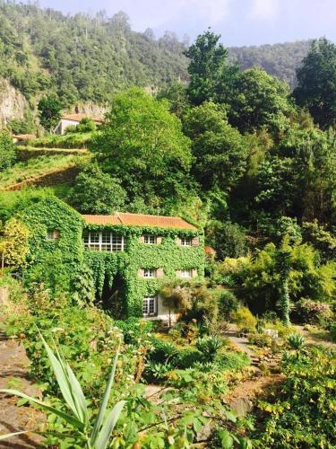 Moinho do Comandante - carbon neutral hotel in Faial