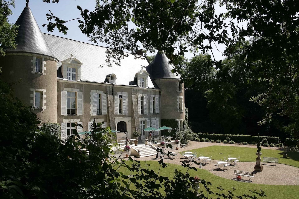 Château De Pray — 4-Star Luxury Hotel in Amboise, France