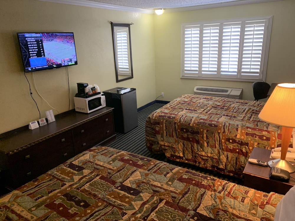 Travelodge by Wyndham Odessa - photo 3