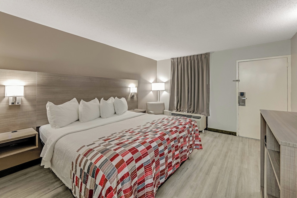 Red Roof Inn Kingsport - photo 5