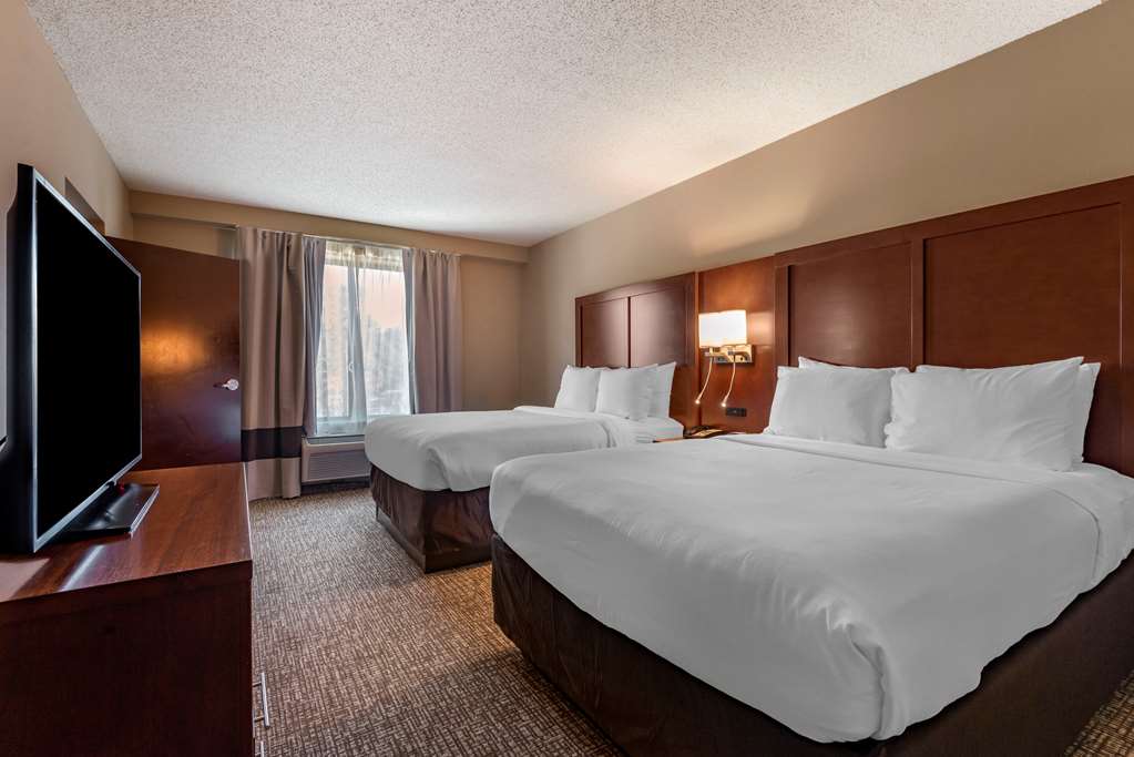 Comfort Suites Huntersville near Lake Norman - photo 40