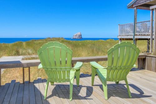 Ocean’s Reach in Pacific, United States