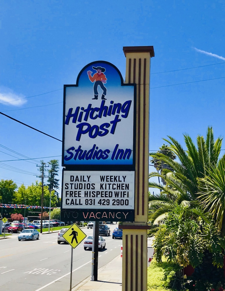 Hitching Post Studios Inn - last minute hotel in Santa Cruz