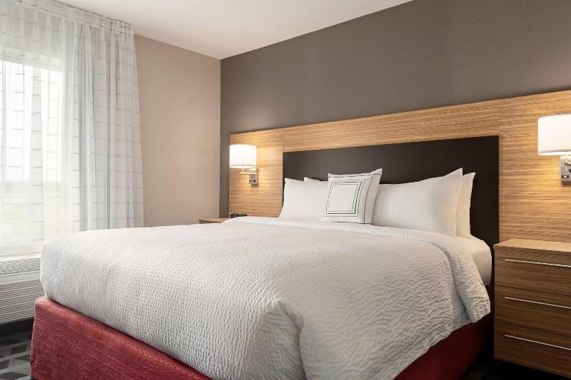 TownePlace Suites by Marriott Janesville - photo 32
