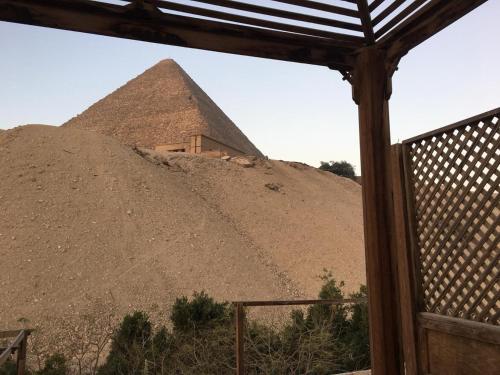 The great pyramid view - carbon neutral hotel in Cairo