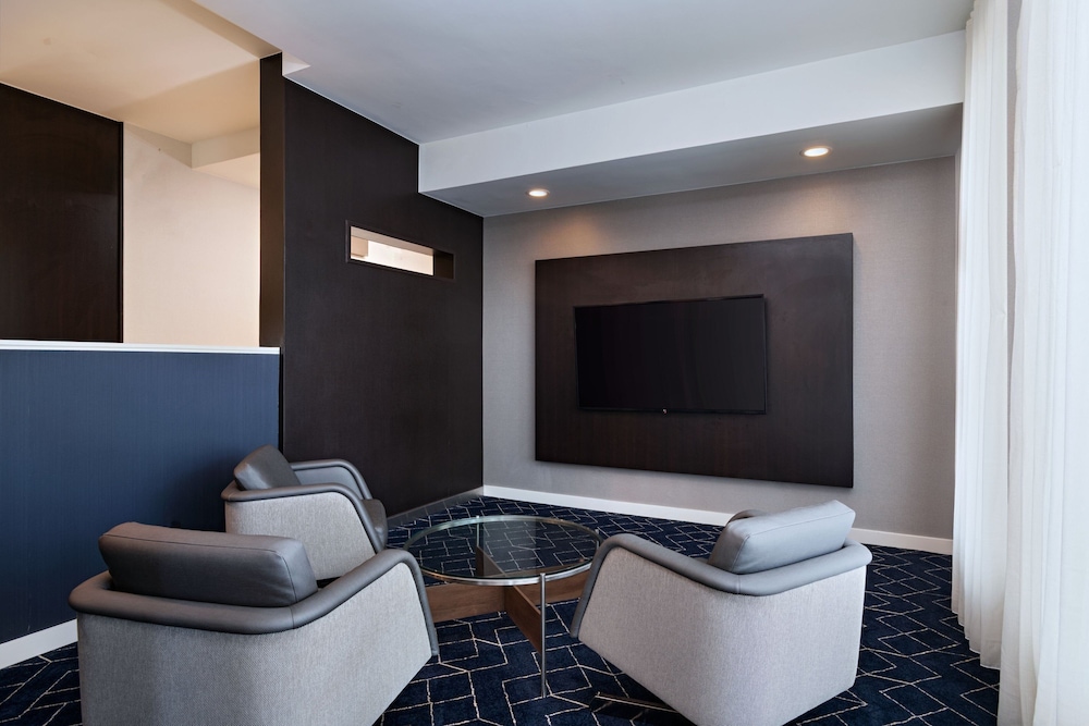Courtyard by Marriott Dallas Richardson at Spring Valley - photo 3