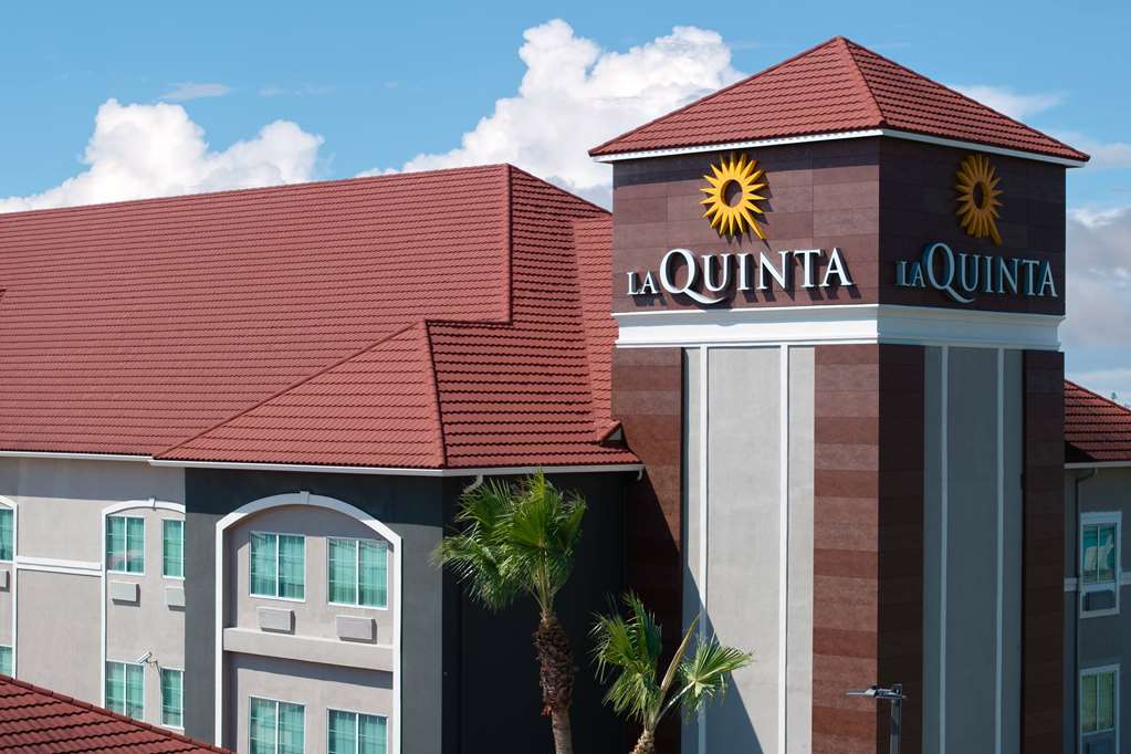La Quinta Inn & Suites by Wyndham Raymondville - photo 6