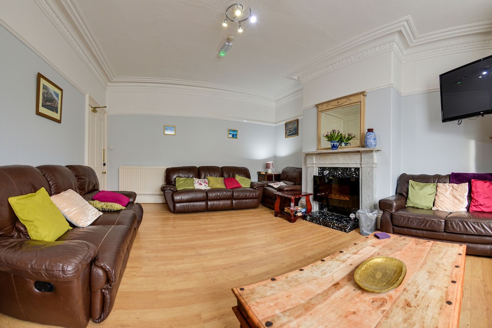 The Esplanade Hotel - last minute hotel in Whitby