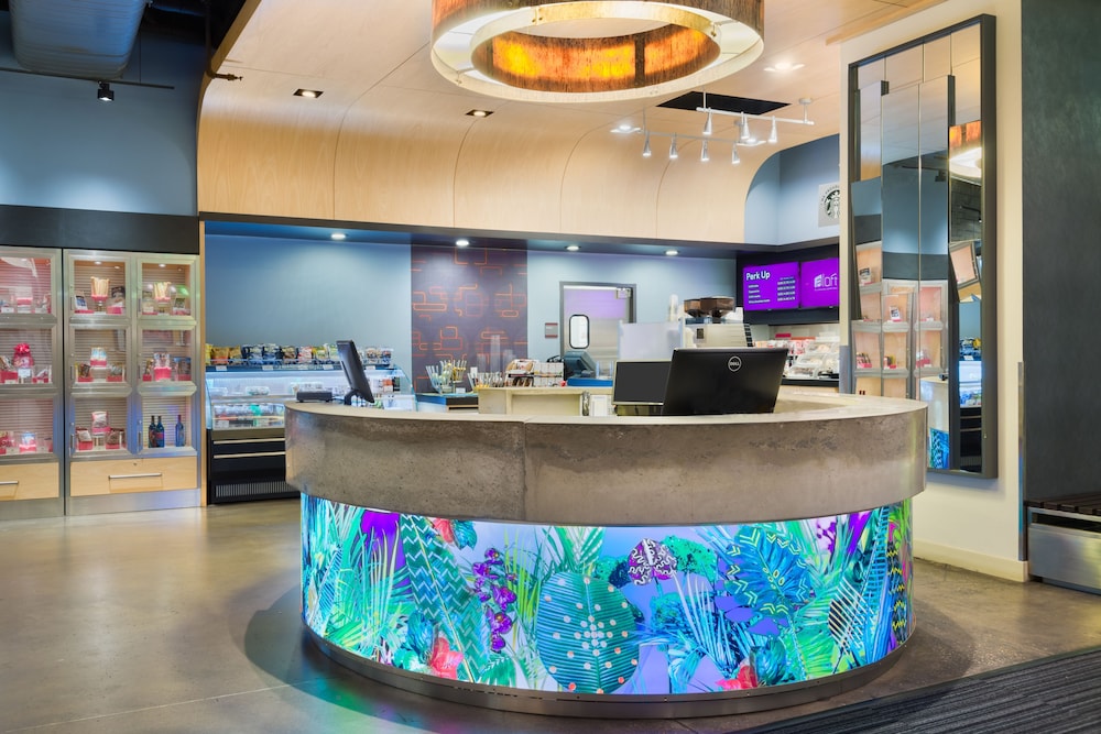 Aloft Jacksonville Airport - photo 5